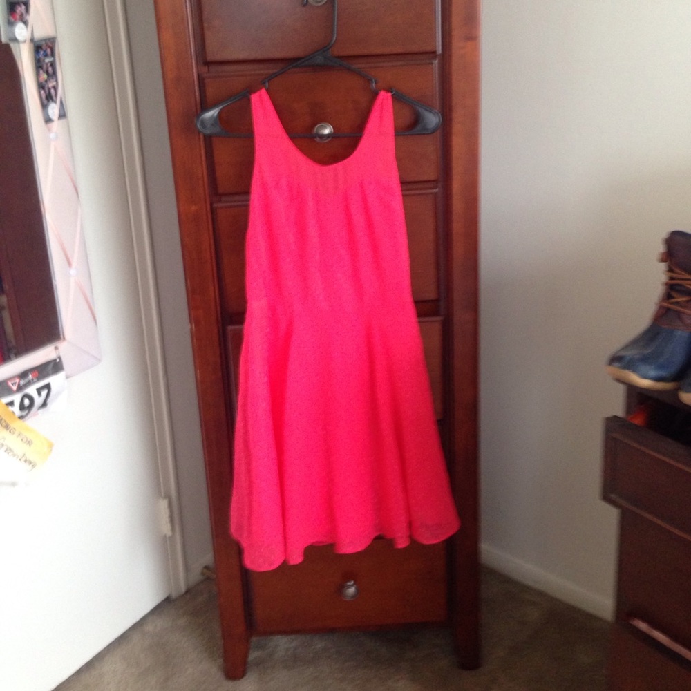 Express pink dress